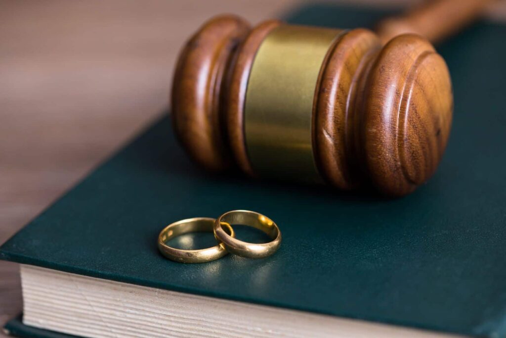 Boşanma Davasını Kadın Açarsa